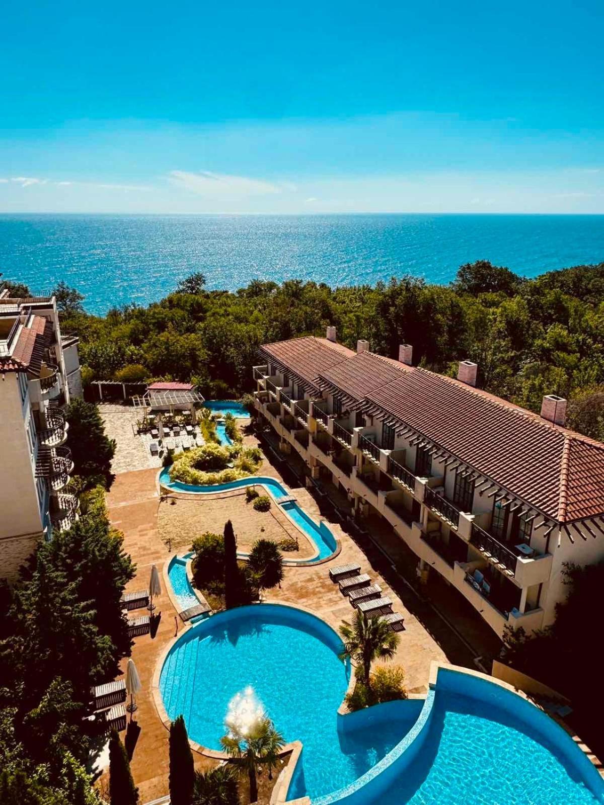 The Cliff Obzor Bay Holiday Apartments And Hotel By Flat Mаnаger Exteriör bild